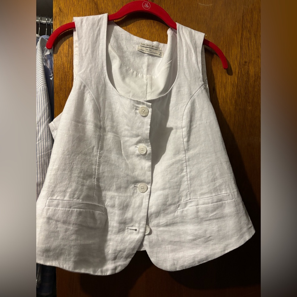 Abercrombie & Fitch Linen Collection White Vest